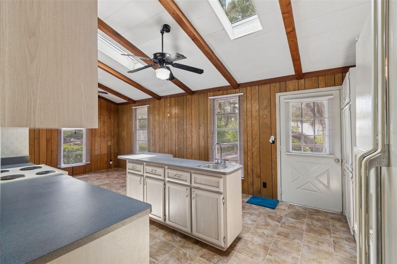 9400 Indale Drive, New Port Richey, FL 34654 Photo