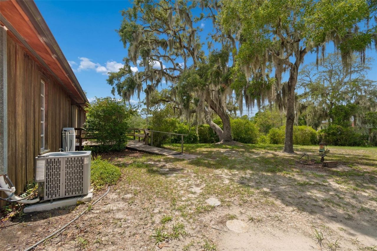 9400 Indale Drive, New Port Richey, FL 34654 Photo