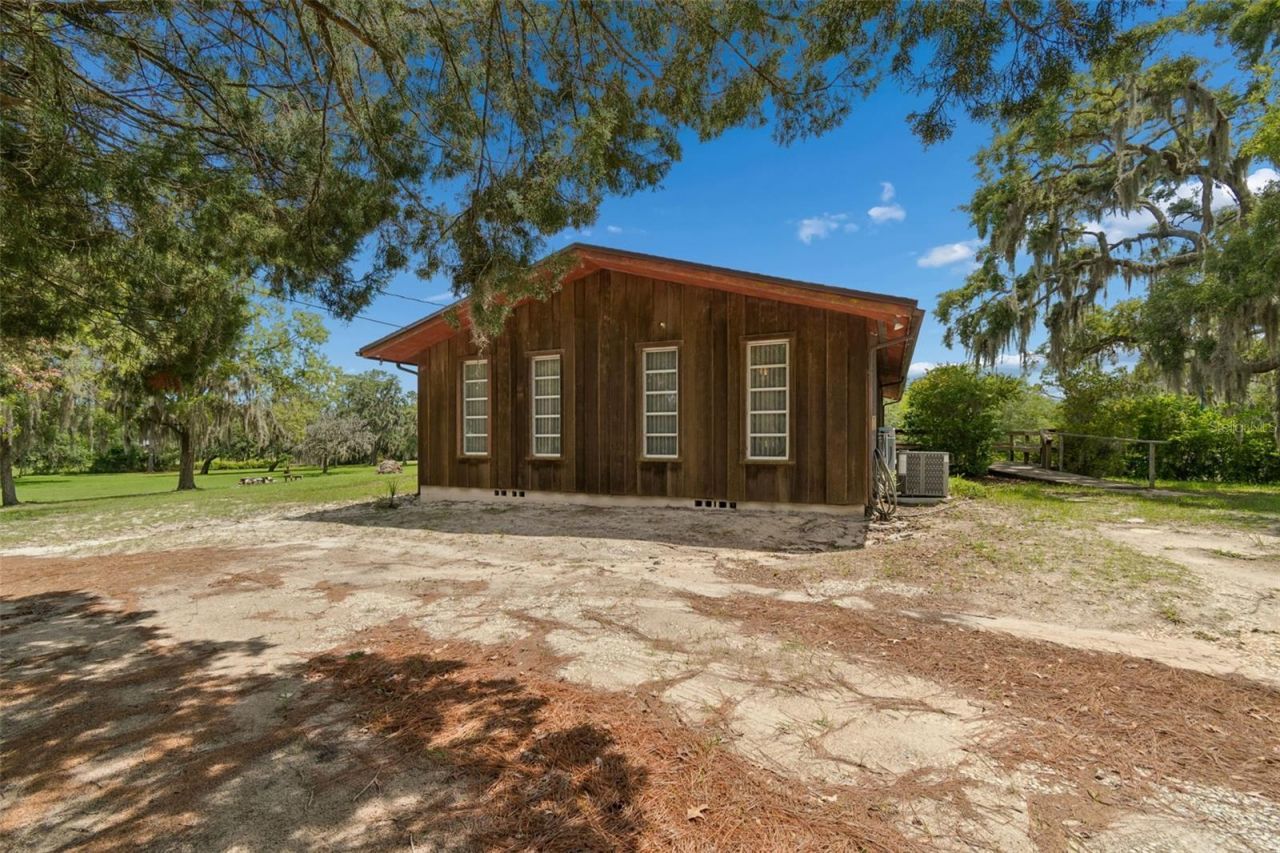 9400 Indale Drive, New Port Richey, FL 34654 Photo