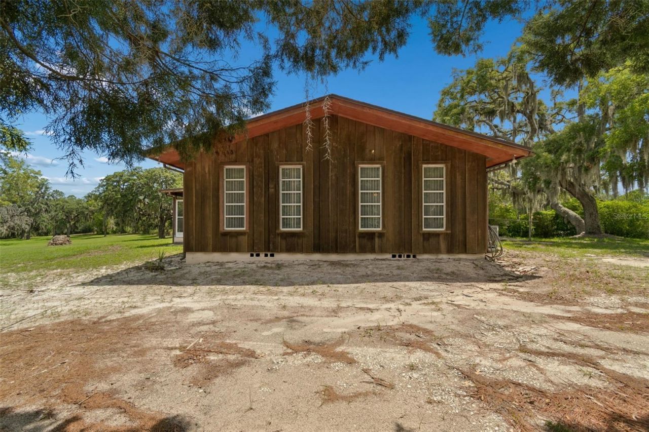 9400 Indale Drive, New Port Richey, FL 34654 Photo