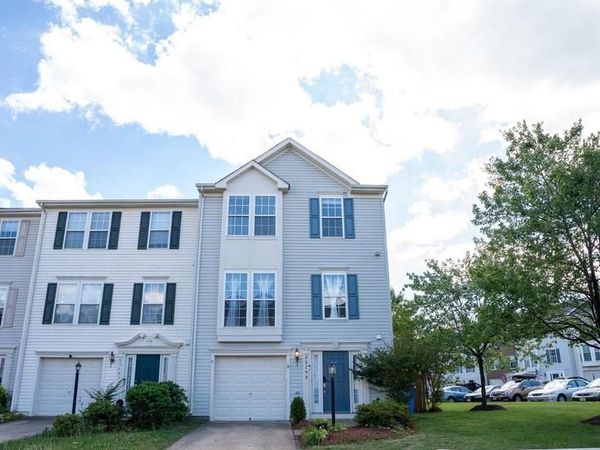 25193 DESTINATION SQUARE, ALDIE, VA 20105