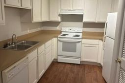 151 Calhoun Street photo 4