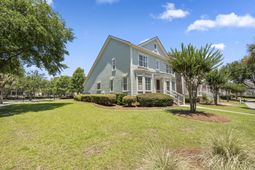 1481 Clancy Road photo 4