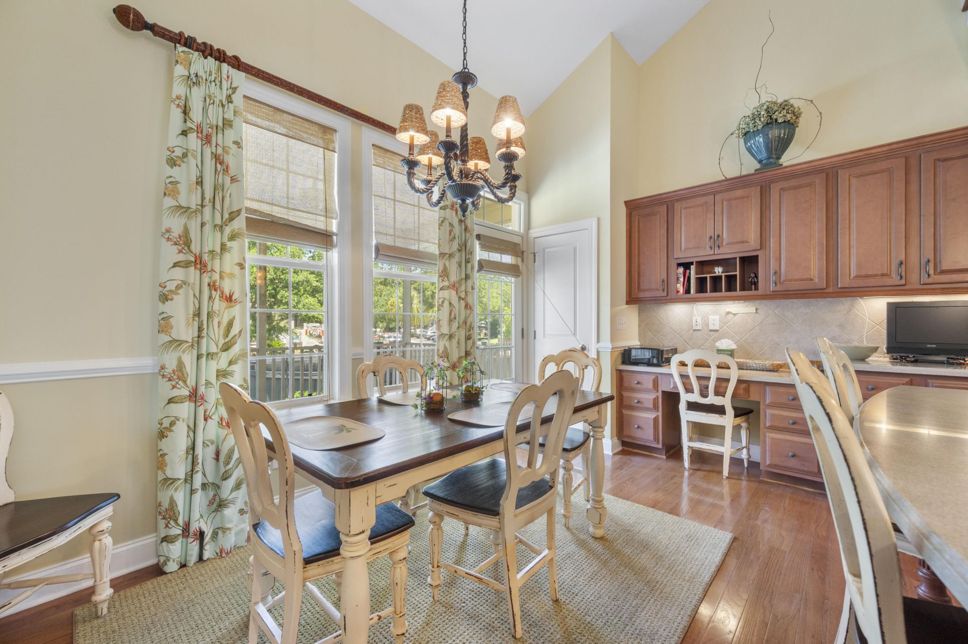 1481 Clancy Road Photo 6