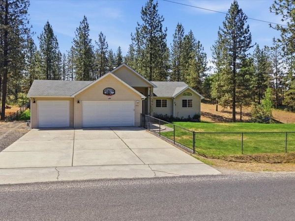 5861 Jergens Rd, Nine Mile Falls, WA 99026