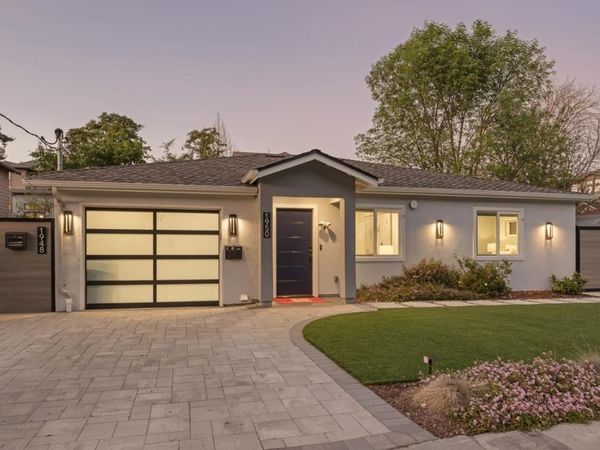1950 Hackett Avenue, Mountain View, CA 94043