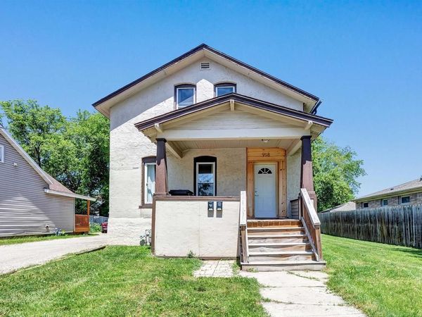 918 DIVISION STREET, Green Bay, WI 54303