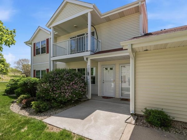 727 Wood River COURT, Unit 4, West Bend, WI 53095