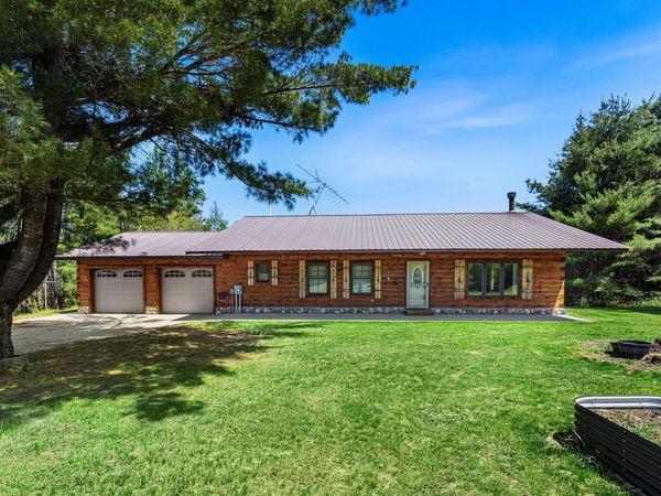 15902 Penesal Road, Leroy, MI 49655