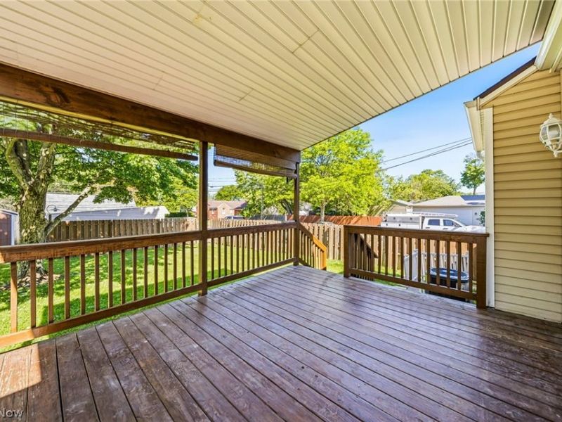 1628 Longwood Drive, Mayfield Heights, OH 44124 Photo 2