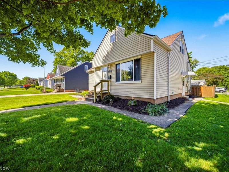 1628 Longwood Drive, Mayfield Heights, OH 44124 Photo 35