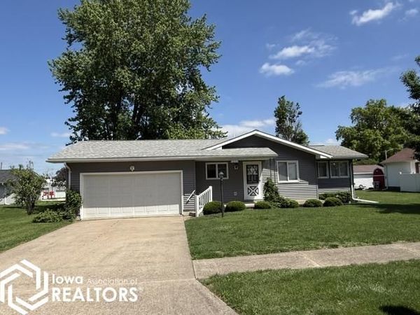 207 6Th Street, West Point, IA 52656