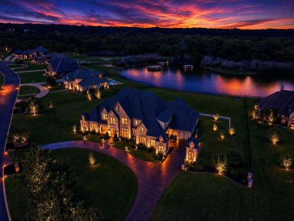 132 The Lakes Drive, Aledo, TX 76008