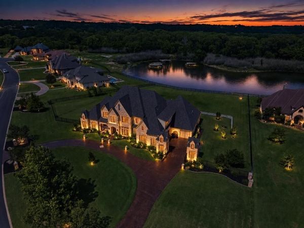 132 The Lakes Drive, Aledo, TX 76008