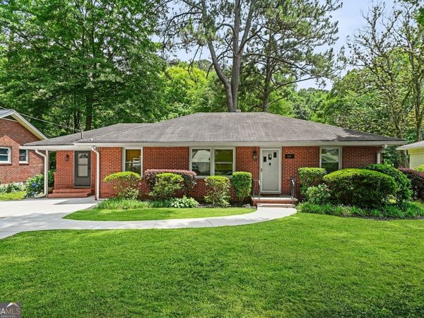 2447 Hunting Valley Drive, Decatur, GA 30033