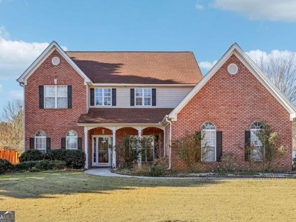 2655 Lake Commons Court, Snellville, GA 30078