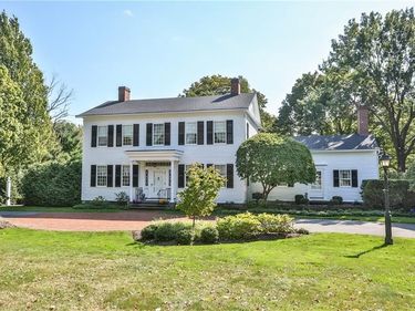 50 Mitchell Road, Pittsford, NY 14534