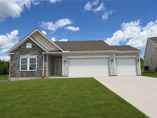 34 Chestnut Street, Springboro, OH 45066