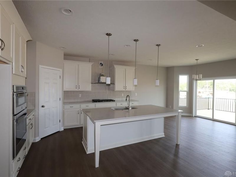 285 Tilly Court, Unit 0011, Springboro, OH 45066 Photo 3
