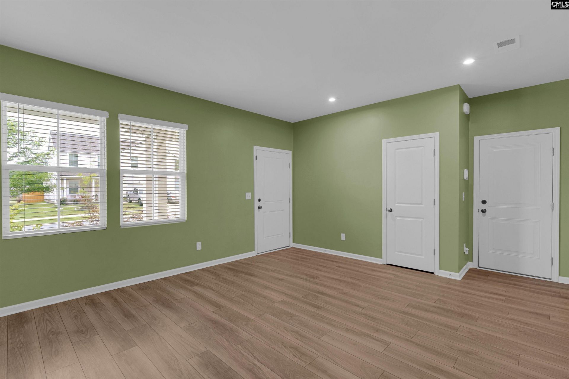 151 Grand Arbor Drive  Photo 6