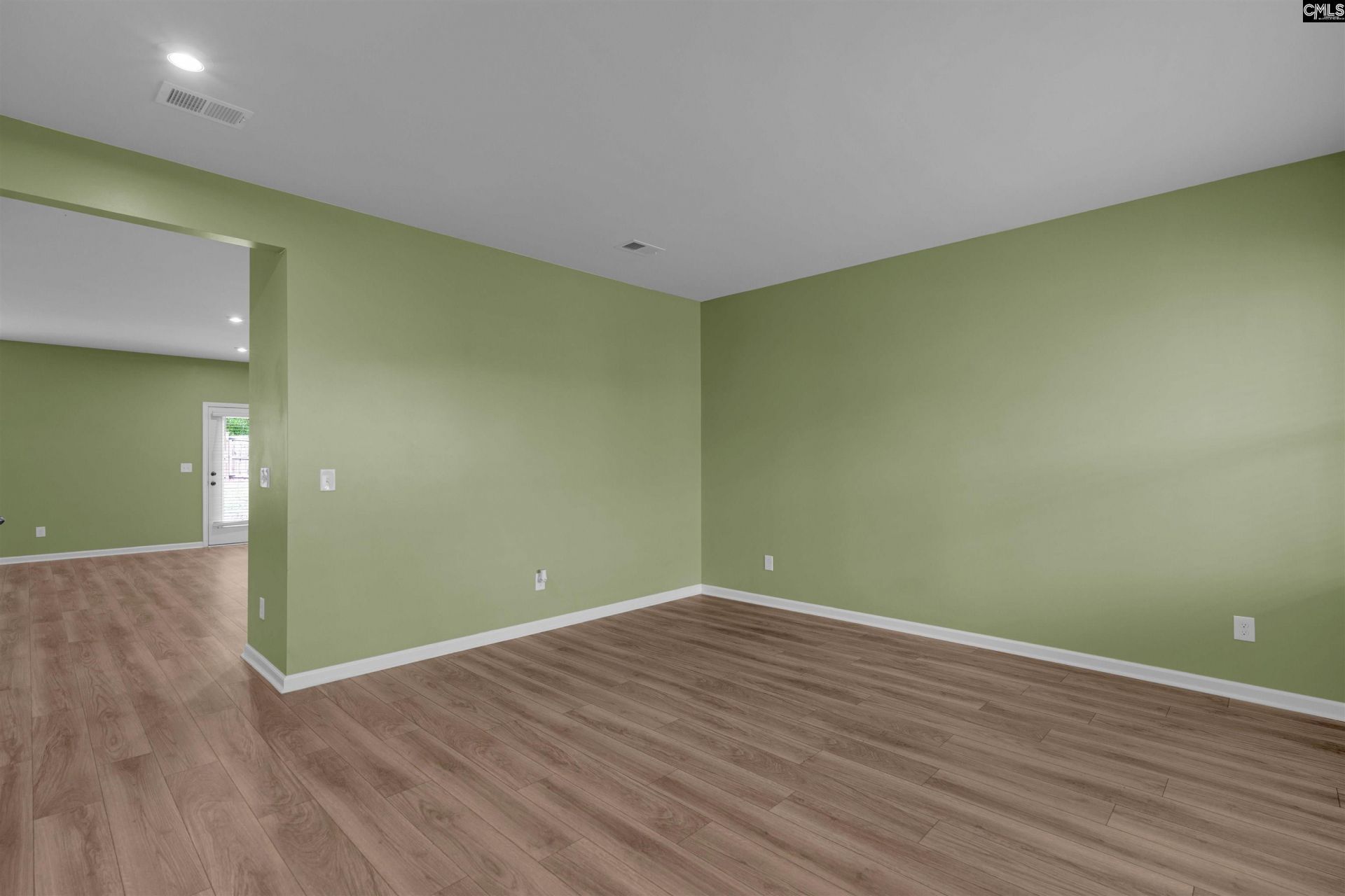 151 Grand Arbor Drive  Photo 7