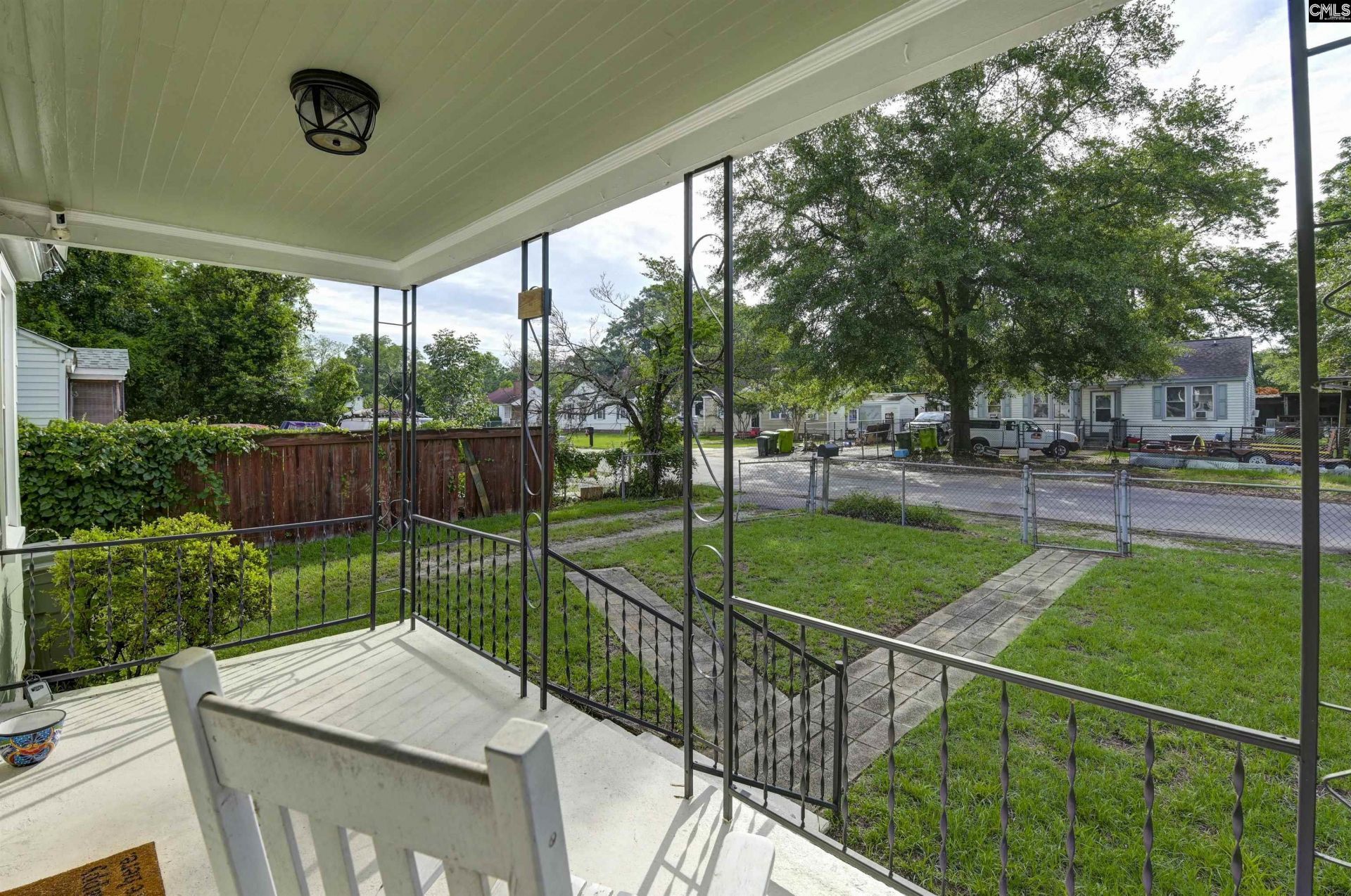 953 Texas Street  Photo 5