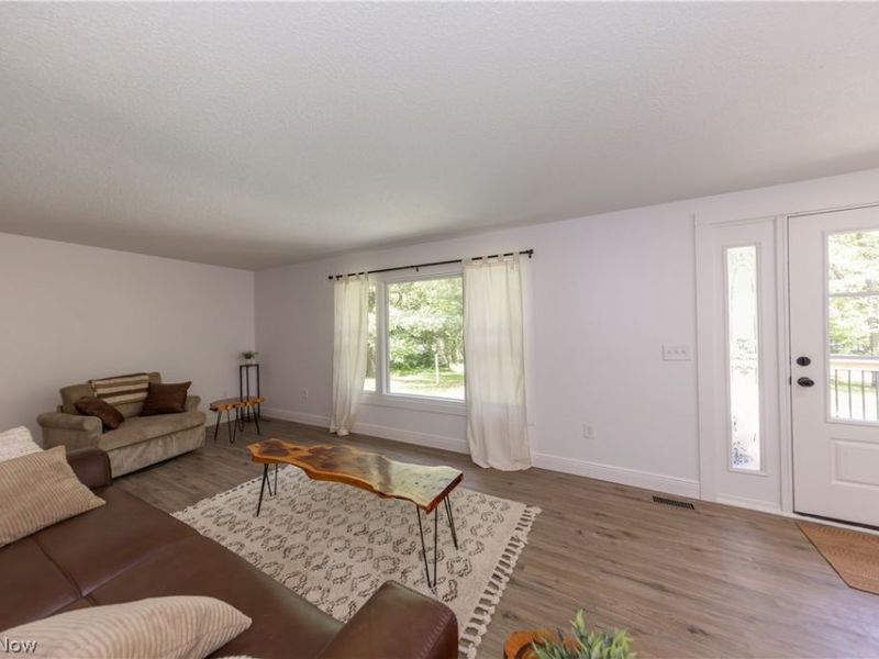 12133 Snow Road , Burton, OH 44021 Photo 6