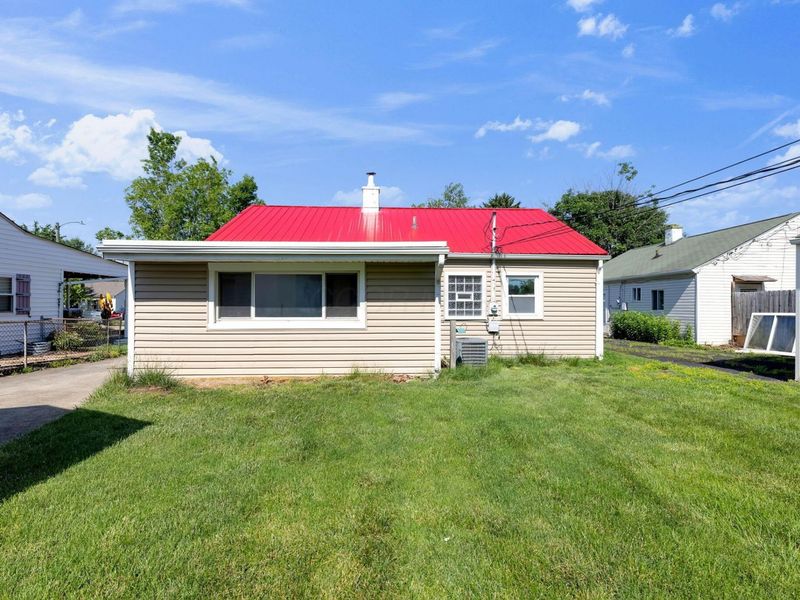 142 Little Flower Lane , Columbus, OH 43213 Photo 9