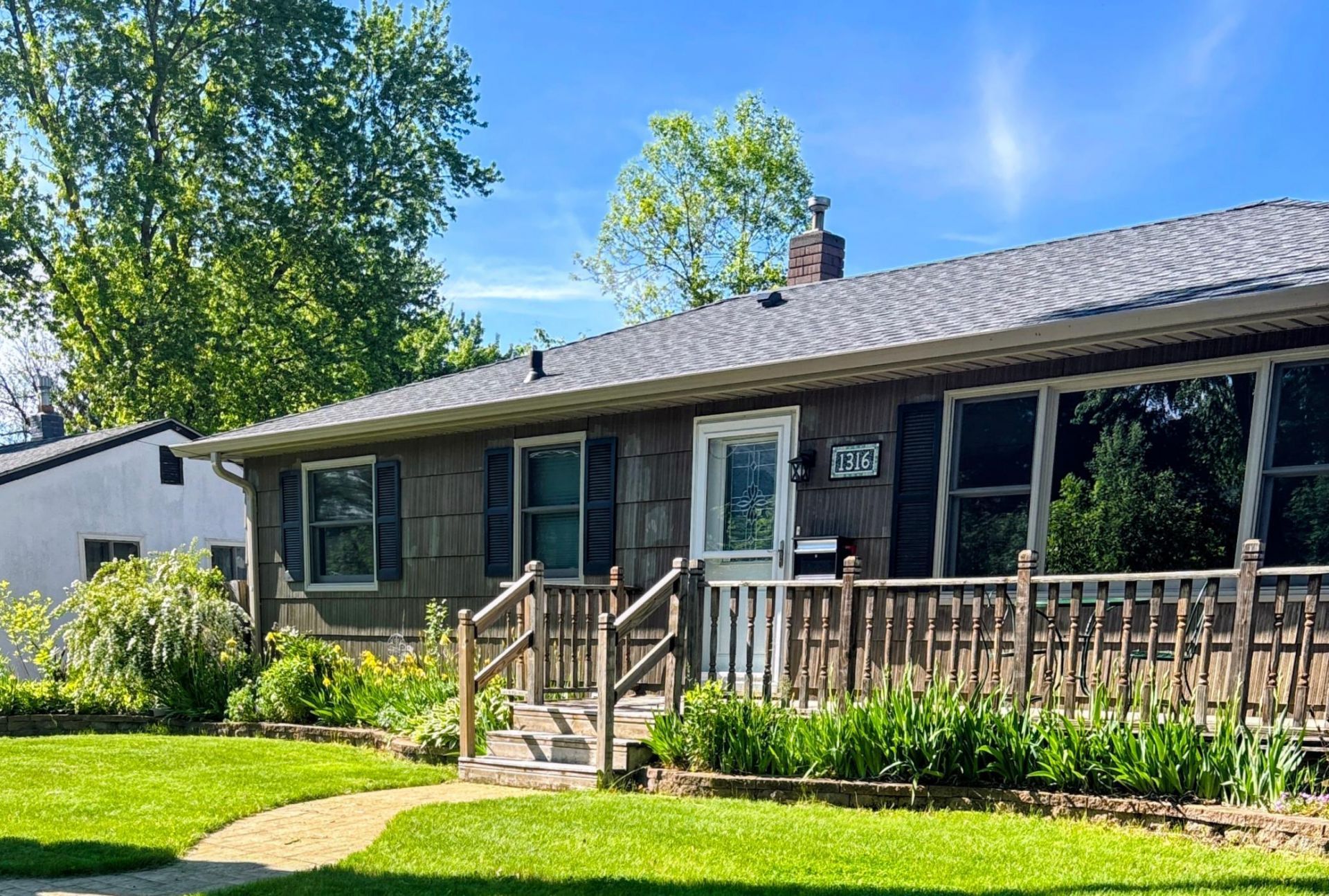 1316 Oak Street W, Stillwater, MN 55082