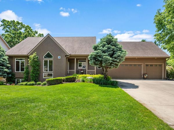 245 Luisa Court, Chaska, MN 55318