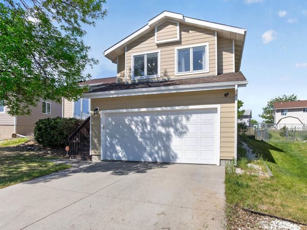 1117 RANGE VIEW CIR, Rapid City, SD 57701