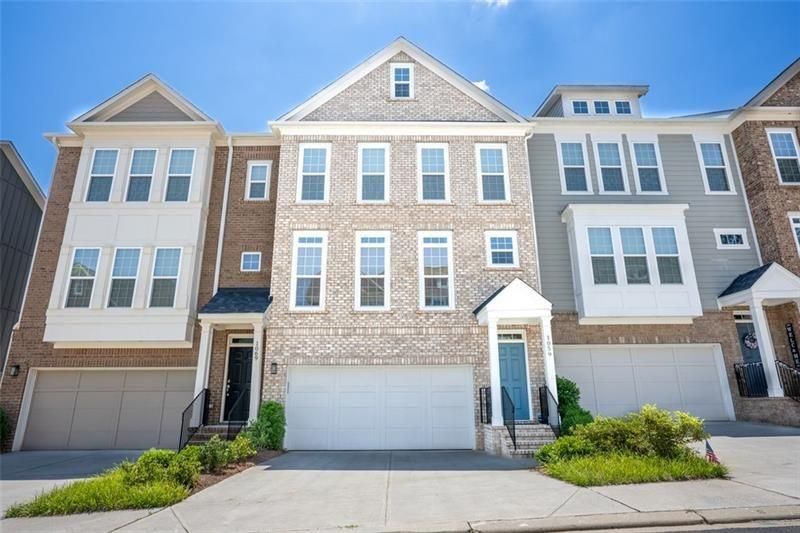 1059 Caruso Drive , Buford, GA 30518 Main Photo