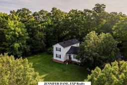 1445 Buford Court photo 4