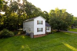 1445 Buford Court photo 4