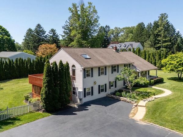 1434 SUGARTOWN ROAD , BERWYN, PA 19312