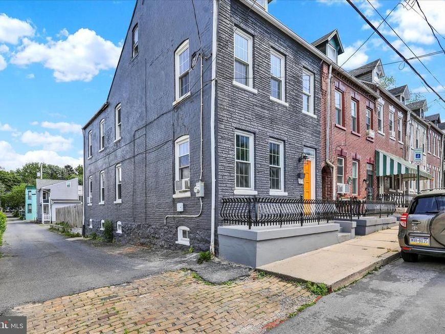 614 Saint Joseph Street, Lancaster, PA 17603 Main Photo