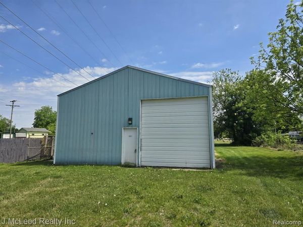 4714 Main Street , Millington Vlg, MI 48746