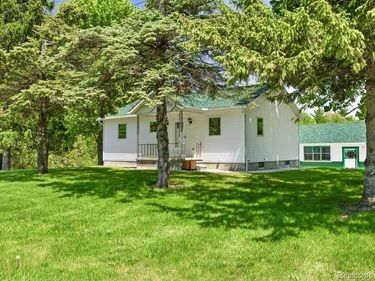 2482 Range Road, Port Huron Twp, MI 48060