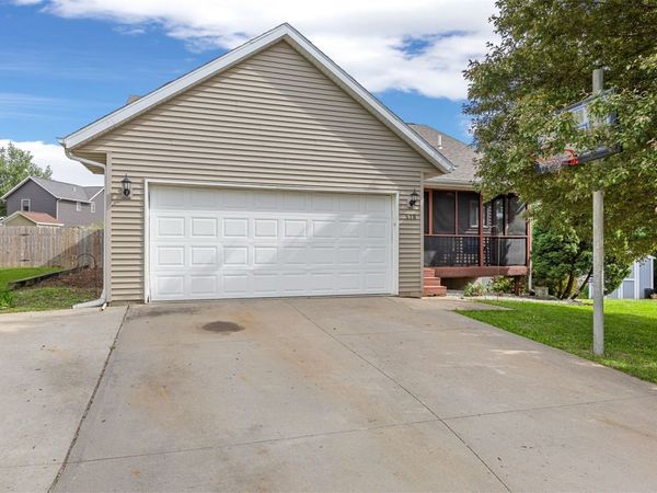 518 Tulip Ct , Tiffin, IA 52340