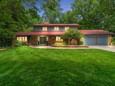 2963 E Bluffwood Terrace, St. Joseph, MI 49085