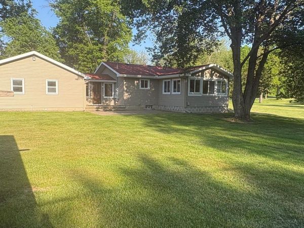 6739 Myers Lake Avenue NE, Rockford, MI 49341