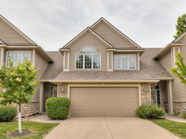 12586 Diamond Ridge Court, Clive, IA 50325