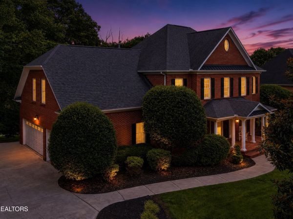 928 Blackstone Drive, Knoxville, TN 37934