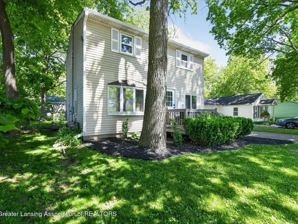 6000 Greenman Street, Haslett, MI 48840