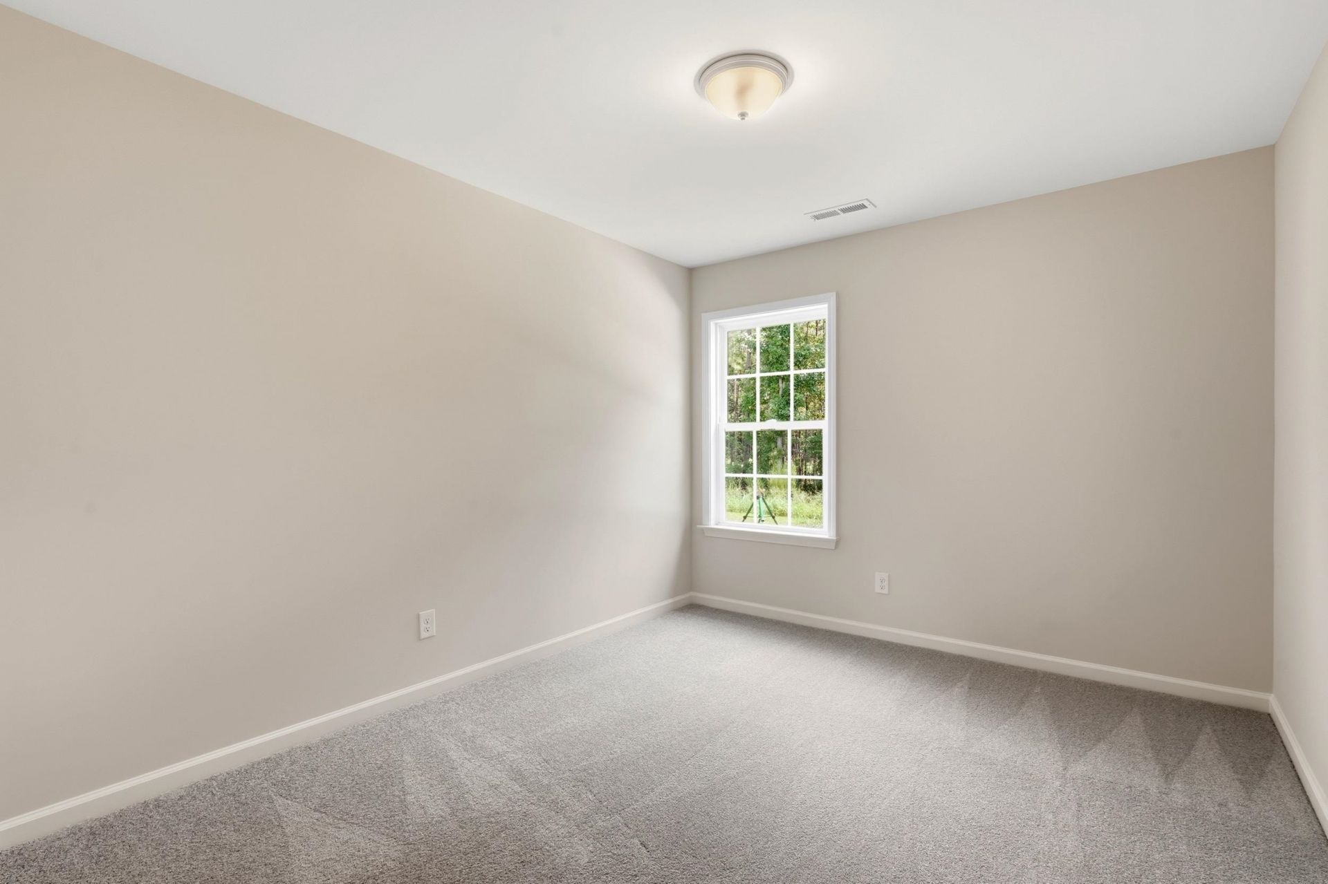 168 Gray Owl Dr. Photo 13