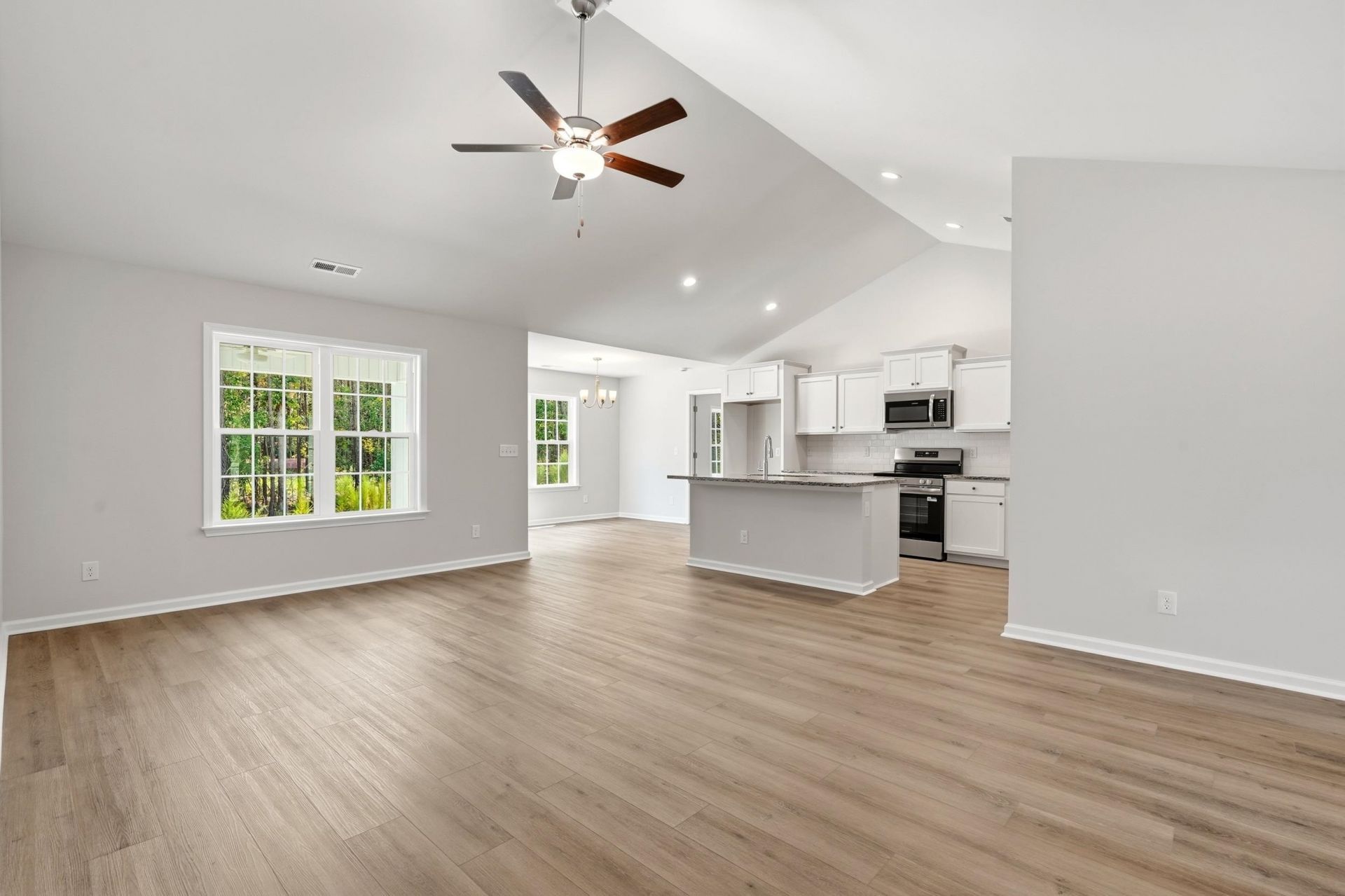 168 Gray Owl Dr. Photo 4