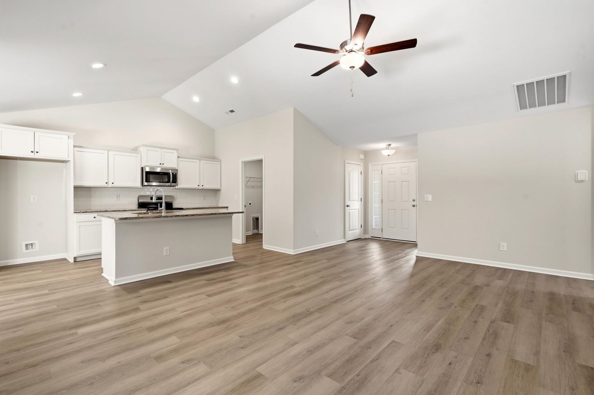 168 Gray Owl Dr. Photo 5
