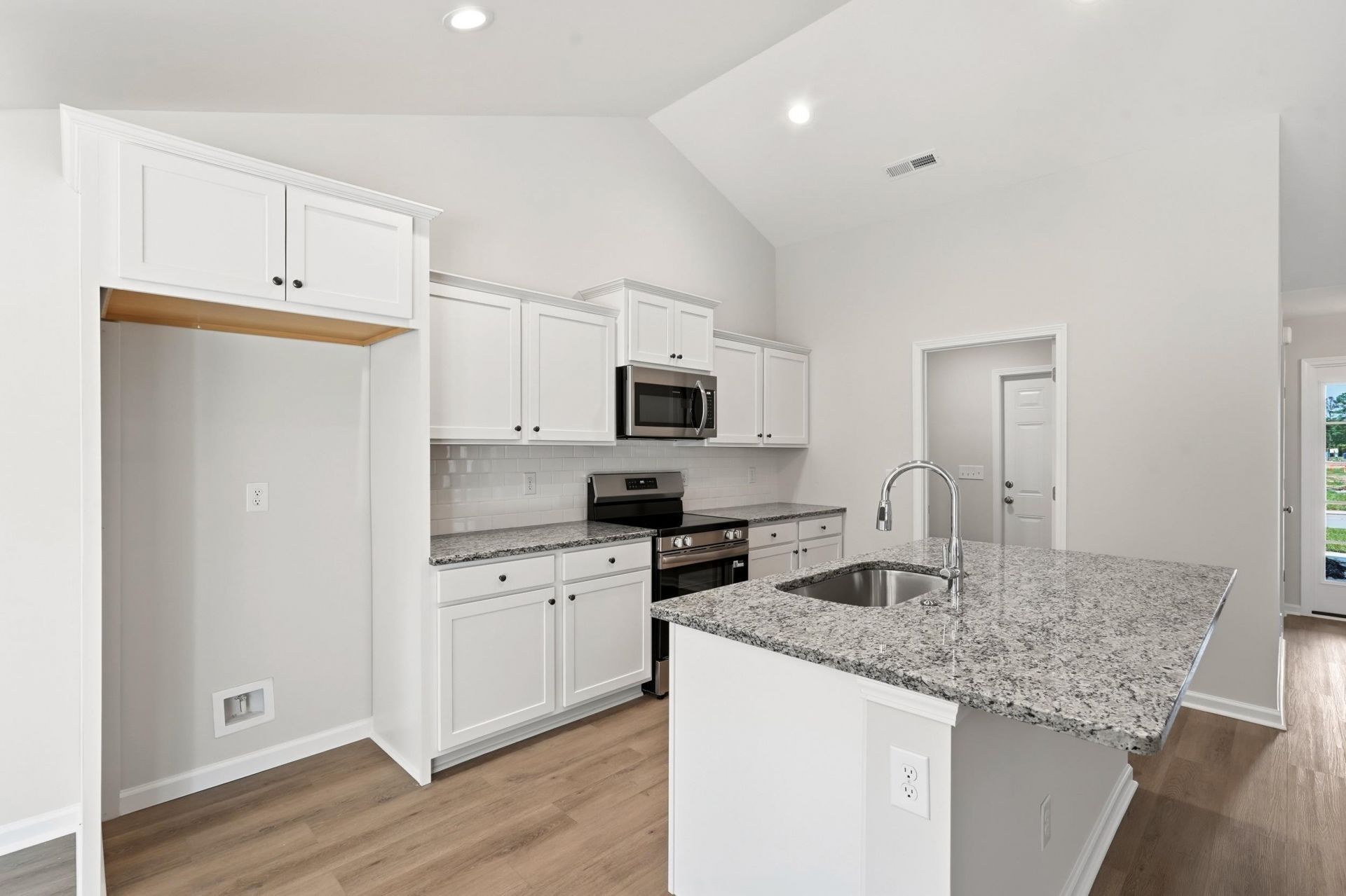 168 Gray Owl Dr. Photo 6