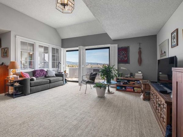 1 Embarcadero, Unit 353, Oakland, CA 94607