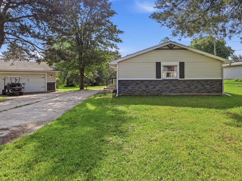 1155 W Choctaw Drive, London, OH 43140 Photo 40